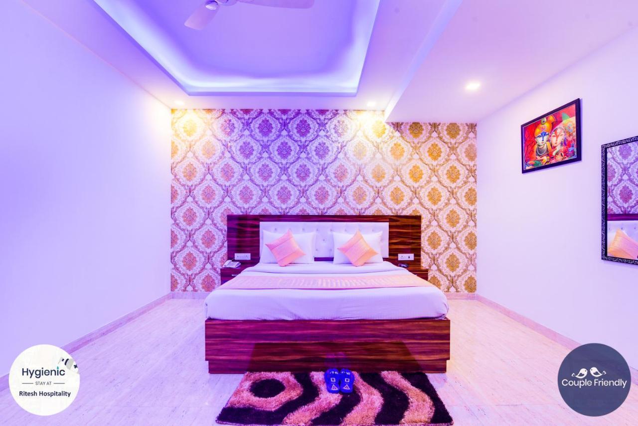 Hotel Fabulous - Delhi International Airport Új-Delhi Kültér fotó
