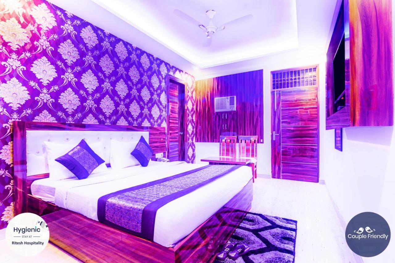 Hotel Fabulous - Delhi International Airport Új-Delhi Kültér fotó